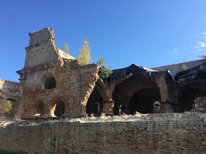 Ruinas de la sinagoga de Brody